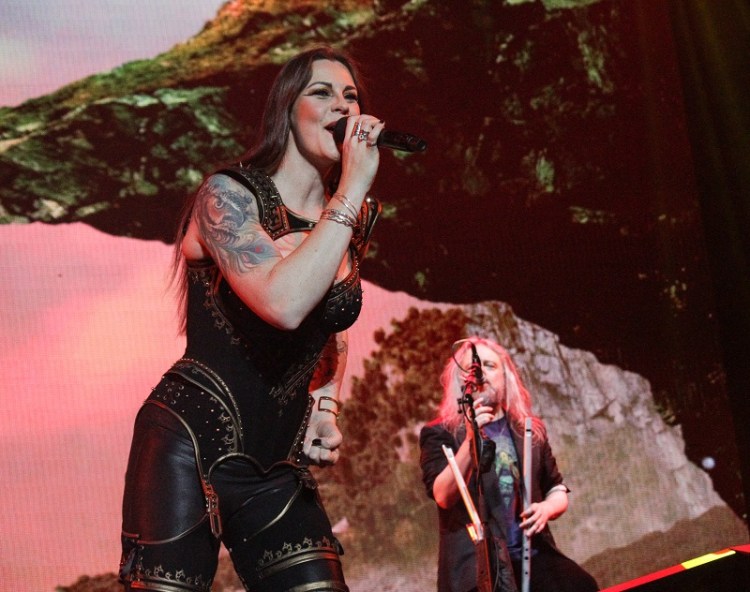Nightwish_FloorJansen_TroyDonockley_Budapest_Decades